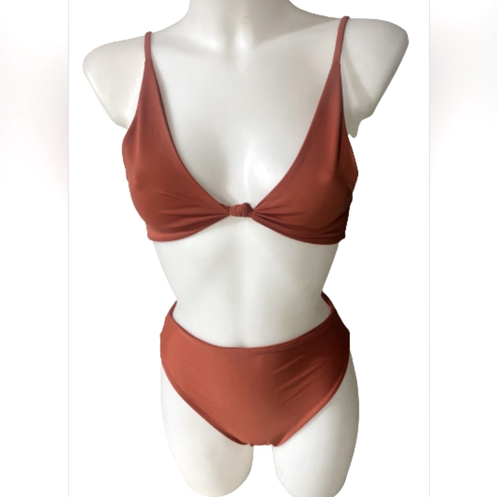 AWAI SWIM 2 Piece Bikini Top & Bottom in Rust Colour. Size Small.